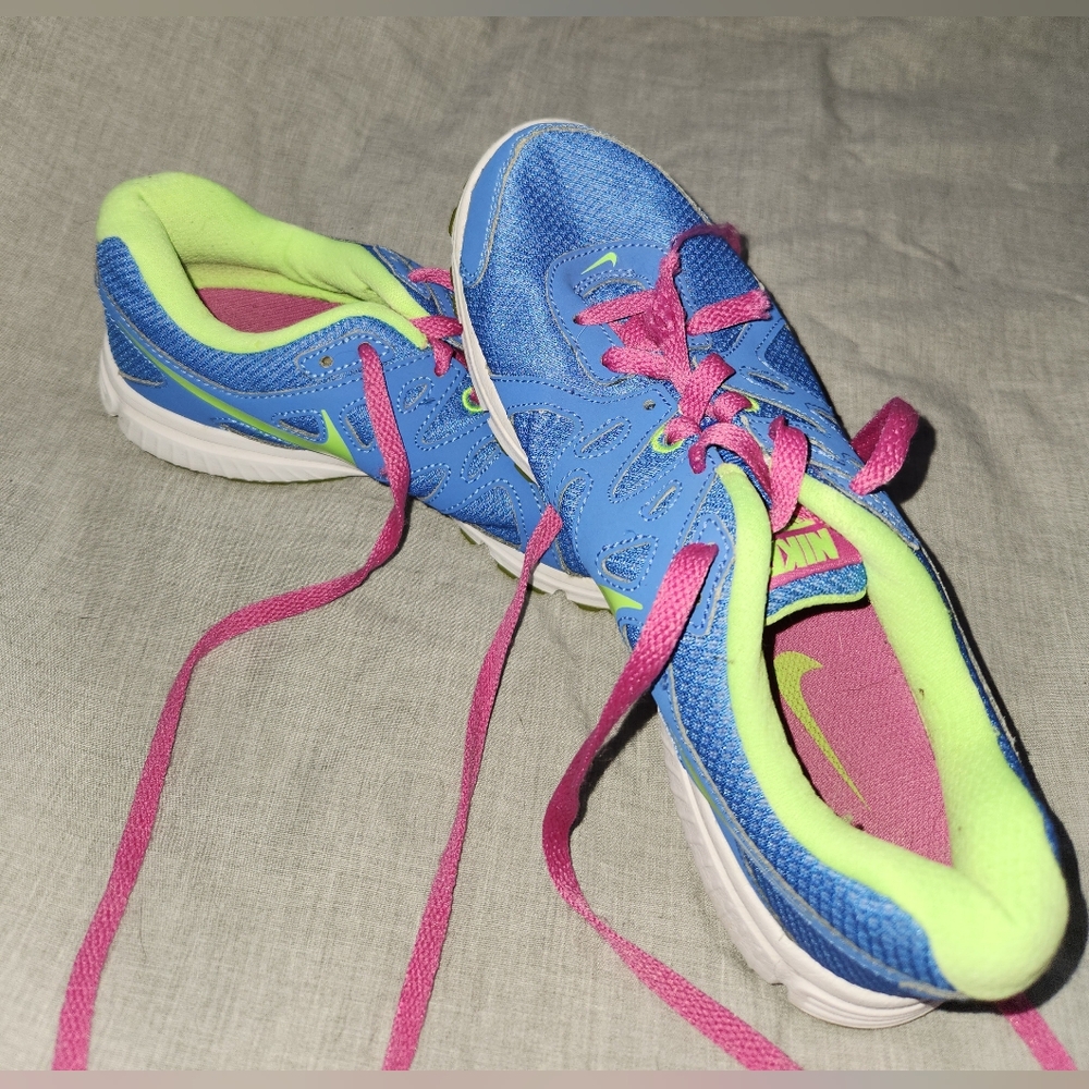 Nike sz 8